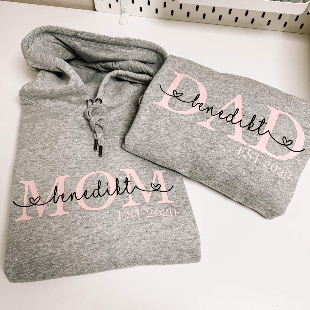 Hoodie MOM EST (personalisiert)