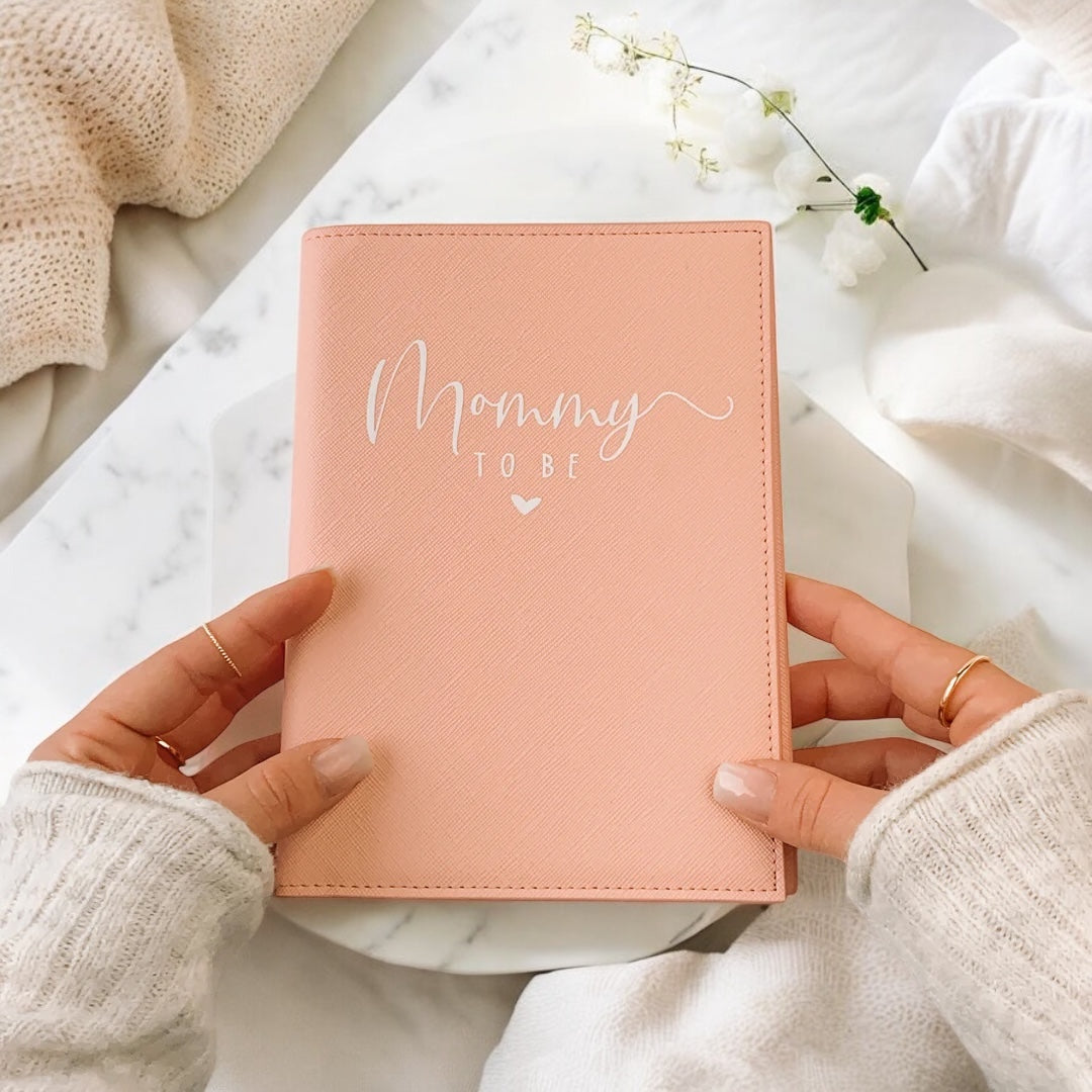 Mutterpasshülle MOMMY TO BE (individuell)