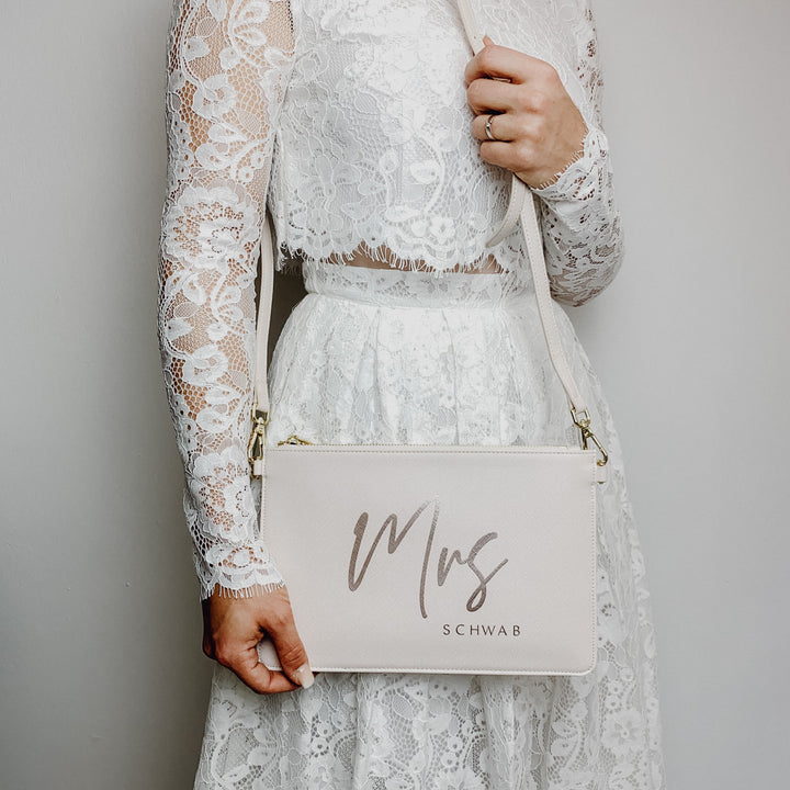 NobleDeer® Premium Umhänge- & Clutch-Tasche MRS + WUNSCHNAME (personalisiert)