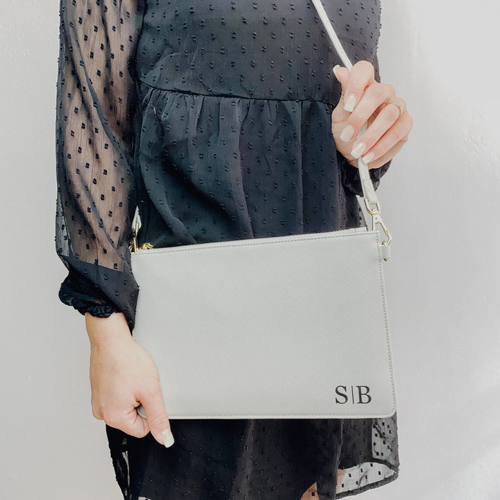 NobleDeer® Premium Umhänge- & Clutch-Tasche INITIALEN (personalisiert)