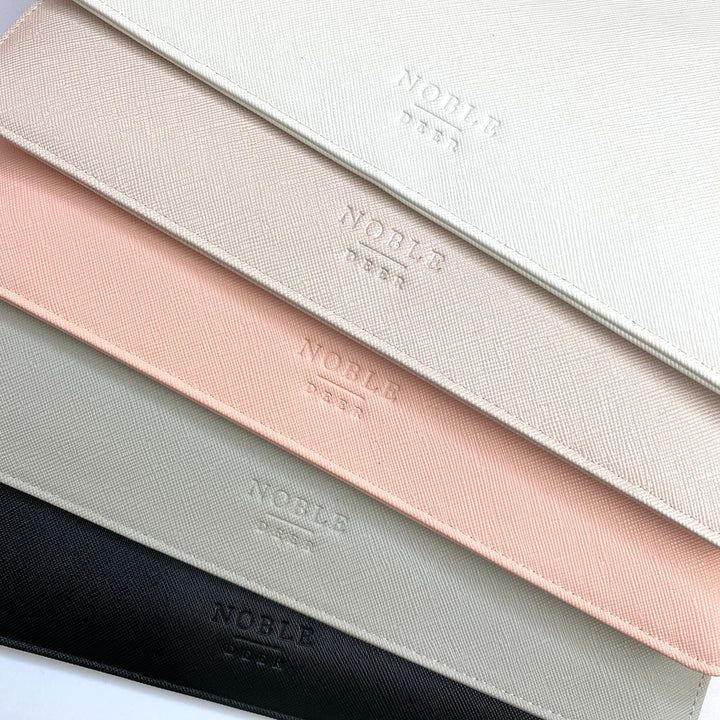 NobleDeer® Premium Clutch INITIALEN (personalisiert)