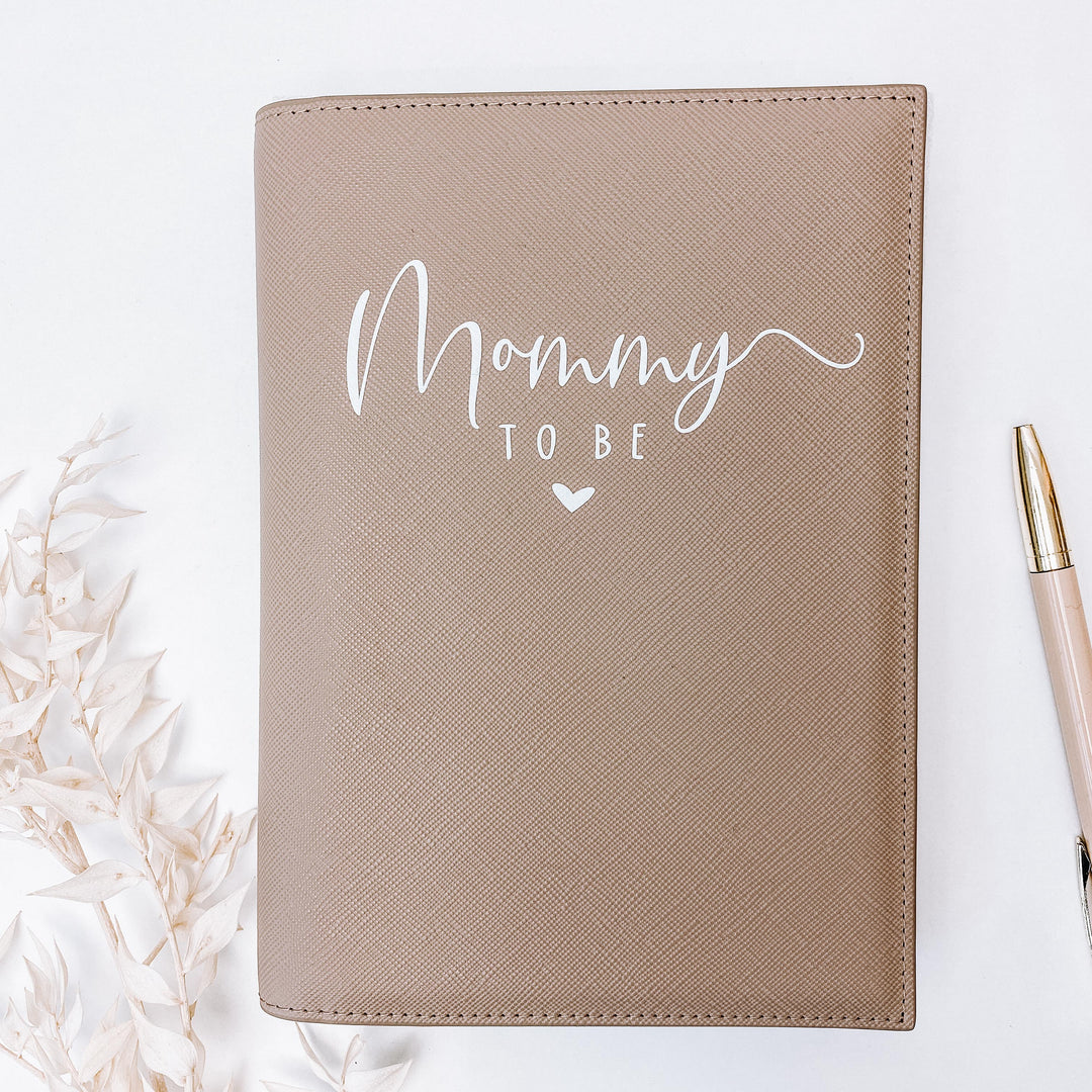 Mutterpasshülle MOMMY TO BE (individuell)