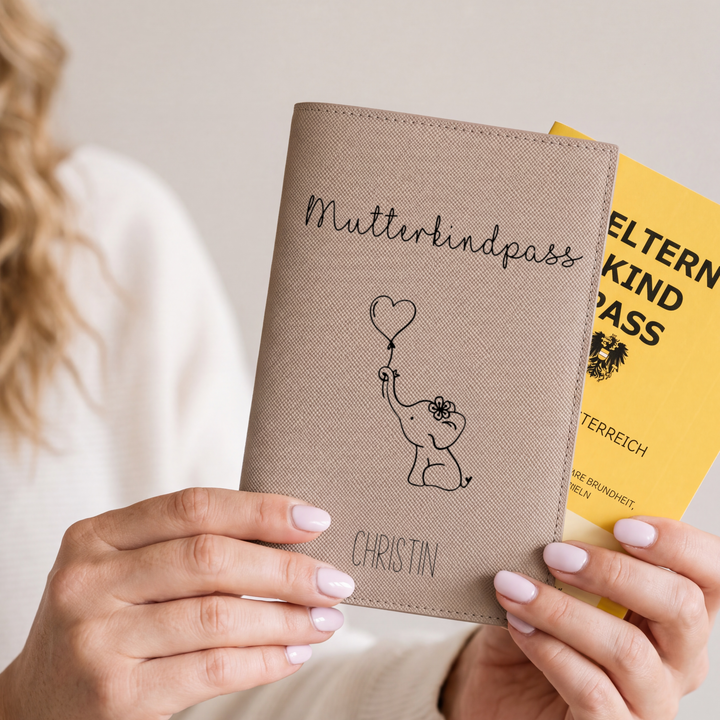 Mutterkindpasshülle ELEFANT personalisiert  mit Namen beige