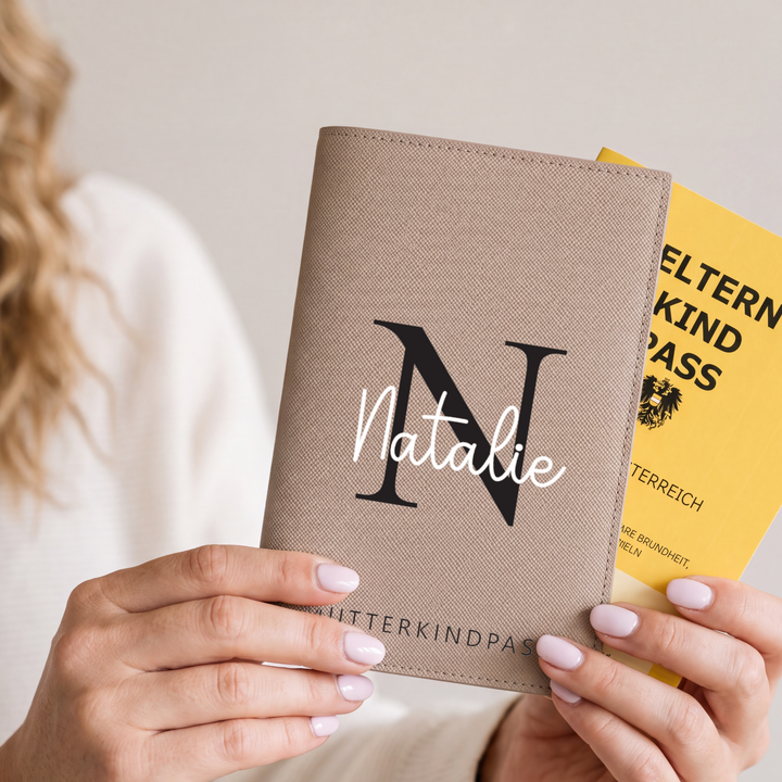 Mutter-Kind-Pass Hülle NAME + INITIAL personalisiert mit Namen