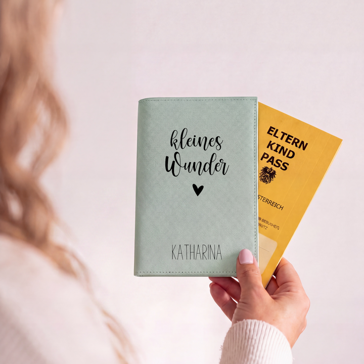 Mutter-Kind-Pass Hülle KLEINES WUNDER personalisiert mit Namen