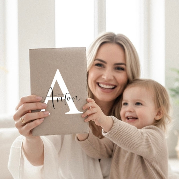 U-Hefthülle NAME + INITIAL