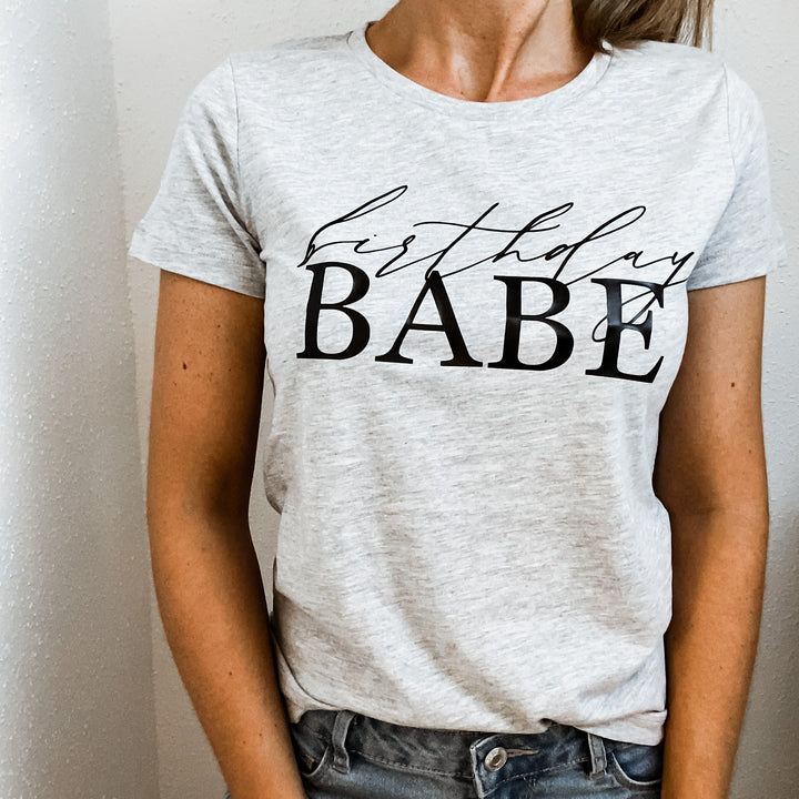 Damen T-Shirt regulär BIRTHDAY BABE (individuell)