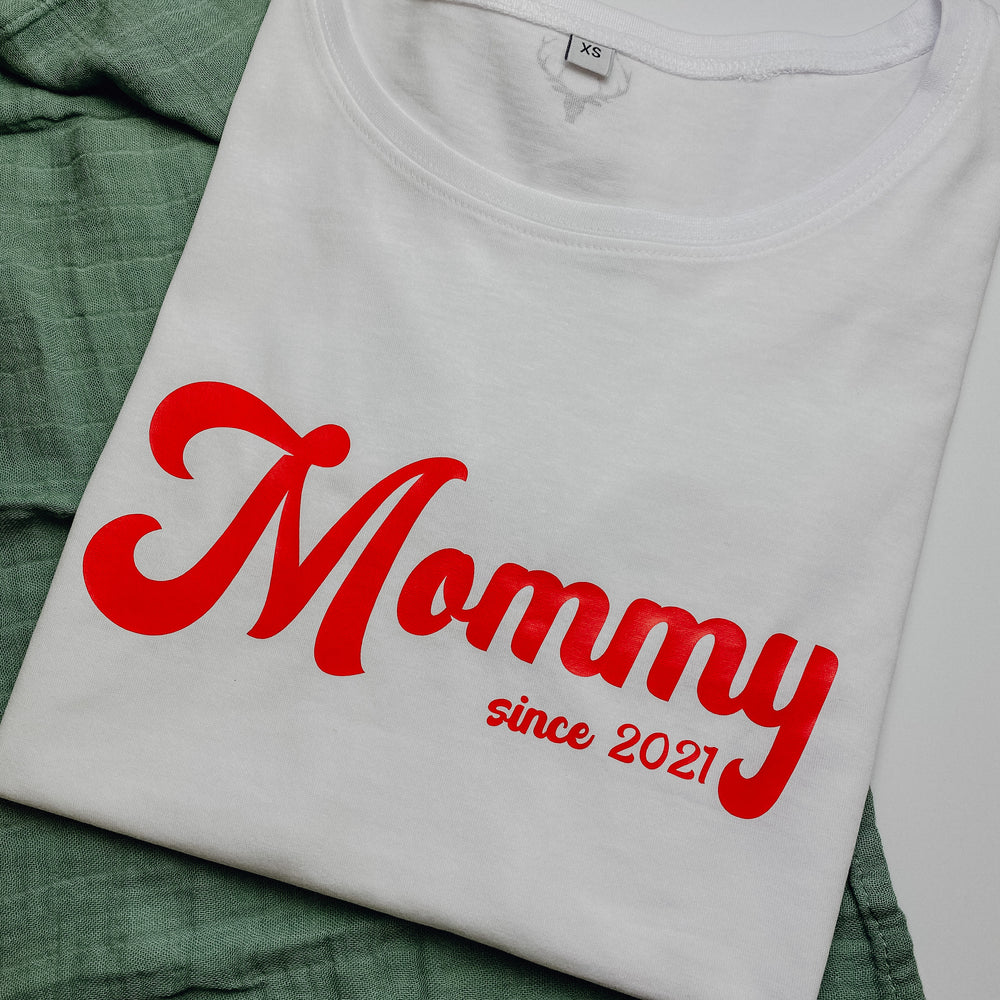 Damen T-Shirt leger MOMMY+JARESZAHL "90's Stil" (personalisiert)