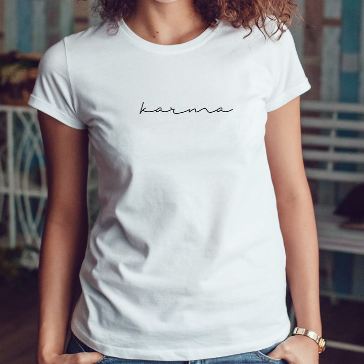 Damen T-Shirt regulär WUNSCHNAME "Velvety" (personalisiert)